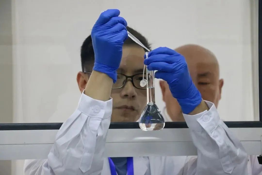 新聞簡(jiǎn)訊丨弘揚(yáng)大國(guó)工匠精神 爭(zhēng)當(dāng)農(nóng)藥檢測(cè)尖兵